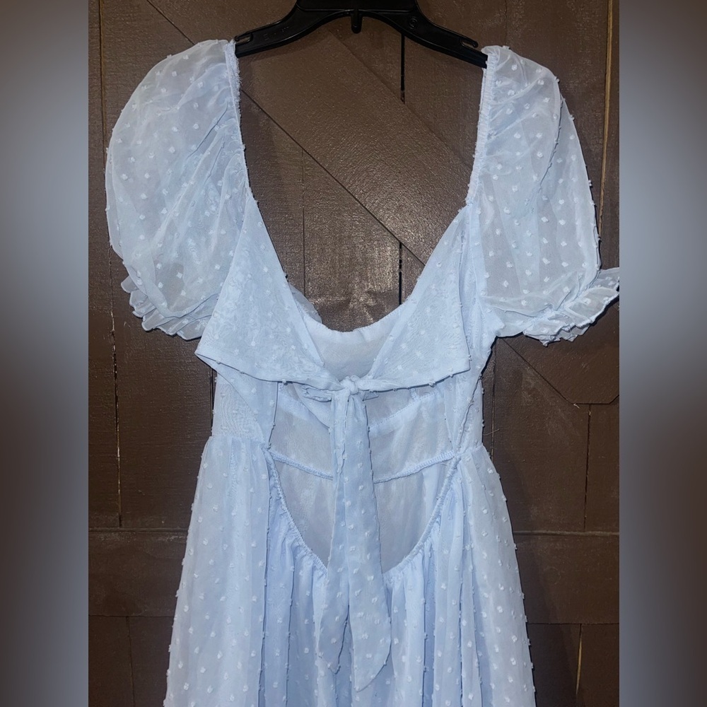 Baby blue backless dress - Picture 3 of 4